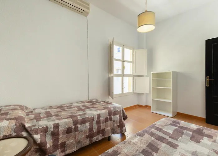 Conde Center Premium Suites, Free Parking